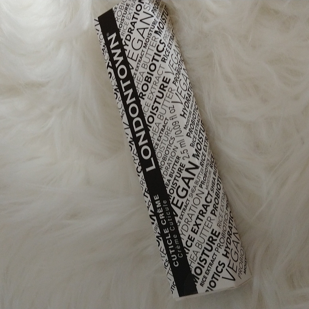 5/$20 LONDONTOWN CUTICLE CREAM WITH SHEA BUTTER